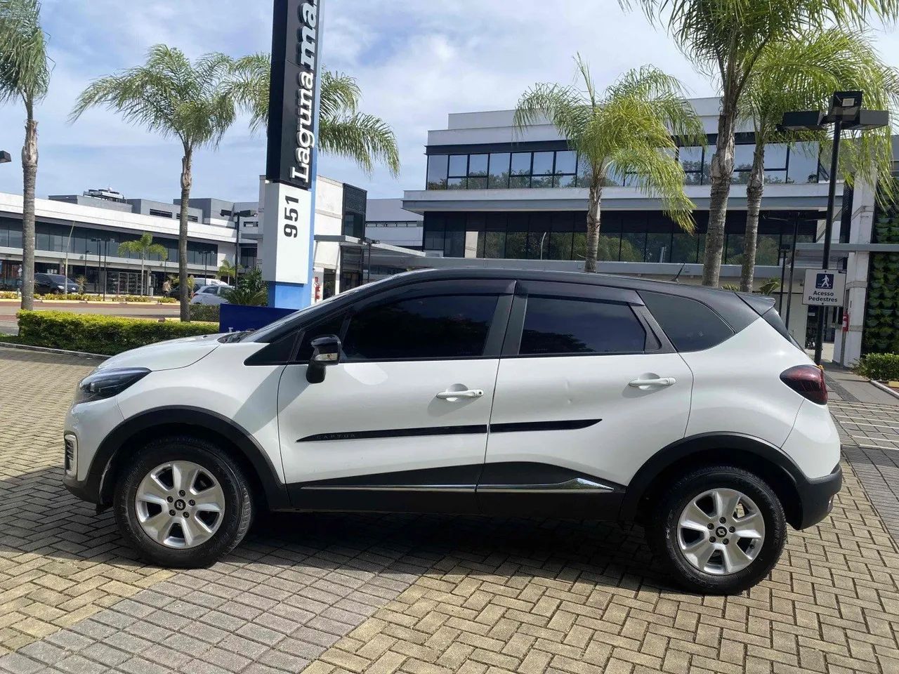 Renault Captur 2019 1.6 16v sce flex life x-tronic - Foto 4