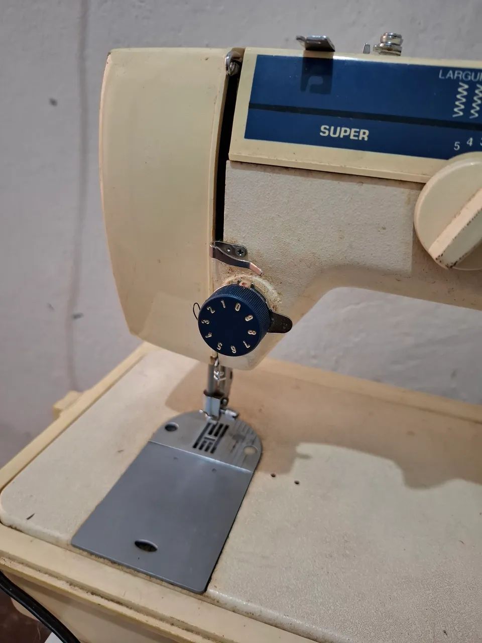 Máquina de costura Elgin Zig Zag Super - Foto 4