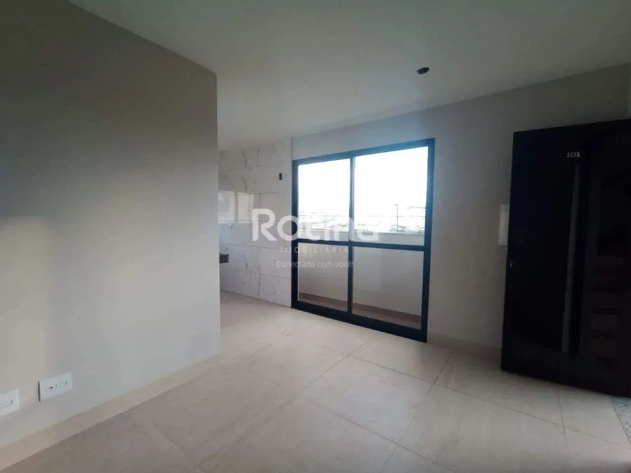 Apartamento para alugar, 3 quartos, Umuarama - Uberlândia/MG - Rotina Imobiliária - Foto 4