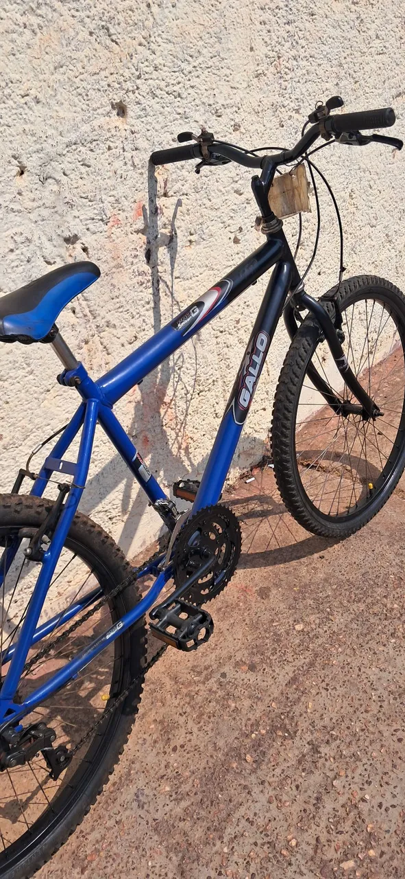 Bicicleta aro 26 18 macha tudo ok só andar