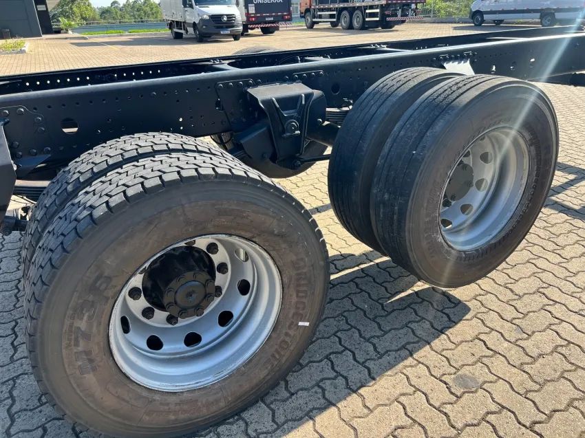 Mercedes-Benz Atego 2426 6x2 | Selectrucks - Foto 13