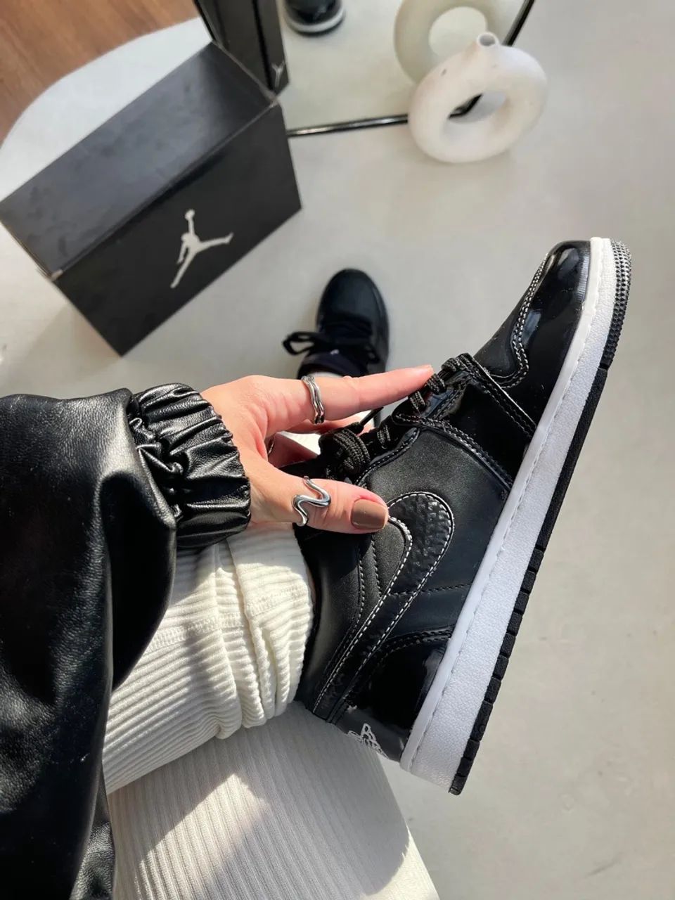 Tênis Nike Jordan Low - Foto 2