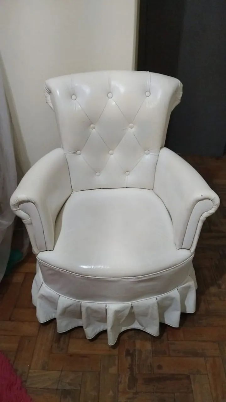Poltrona de couro branca64618324432001120