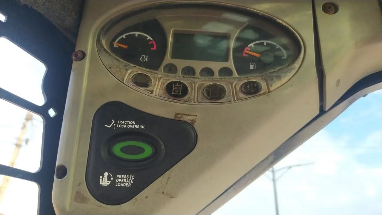 Mini carregadeira Bob cat - Foto 3