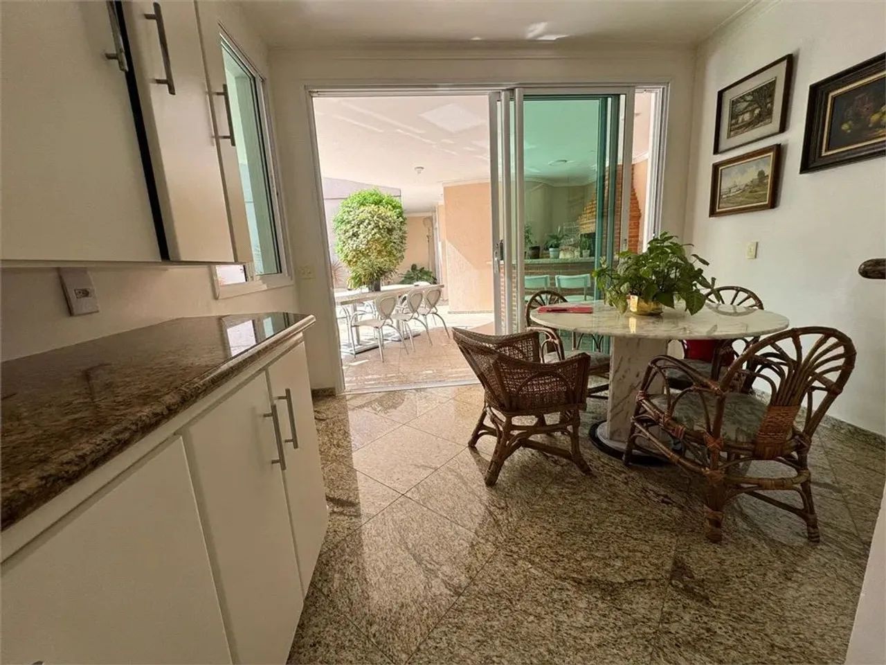 Casa à venda ou para alugar com 4 quartos, sendo 3 suítes, no condomínio Village Vert, Sor - Foto 6