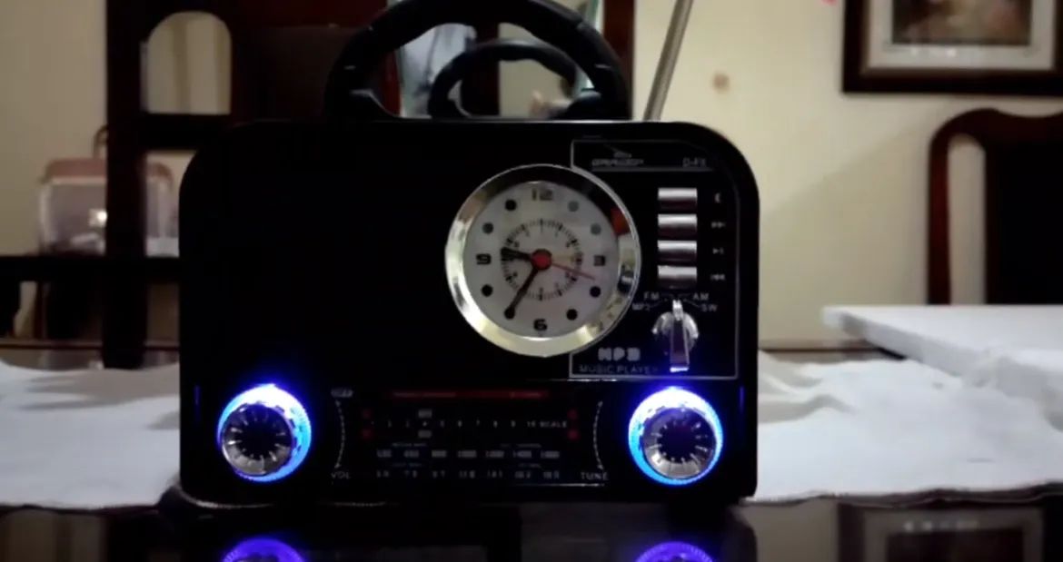 Rádio Retrô64573485364098122