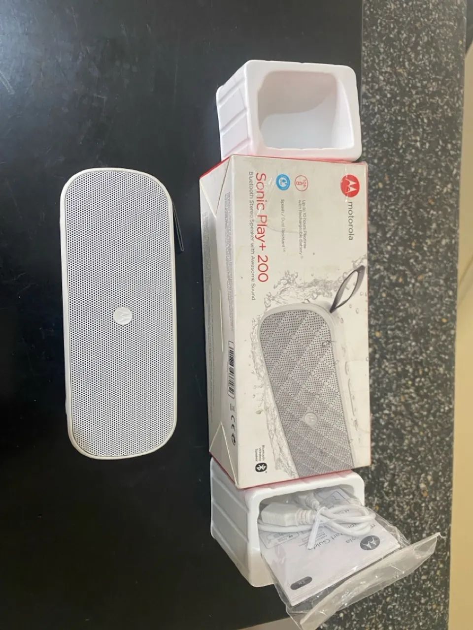 Caixa de Som Bluetooth Motorola Sonic Play + 200 - Foto 4