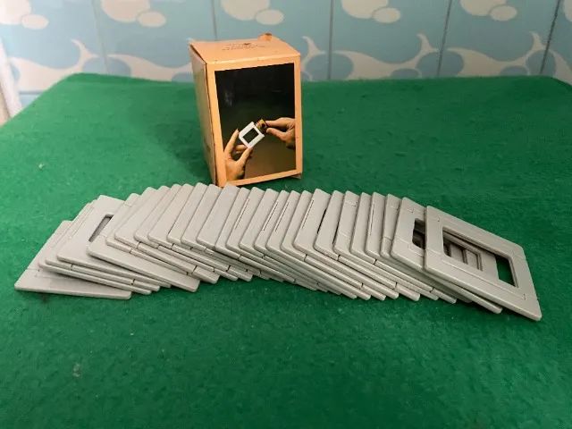 Molduras Plásticas para Slides para projetor Cinza - 26pç