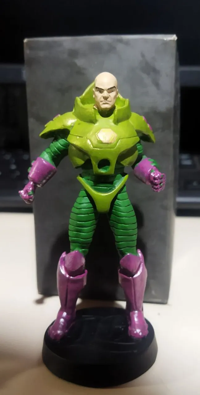 Miniatura de chumbo Lex Luthor - DC Comics