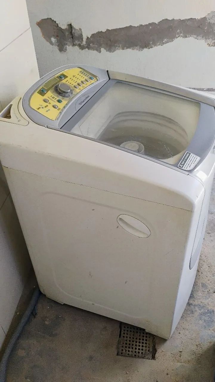 Lava e Seca Eletrolux 220v - Foto 3