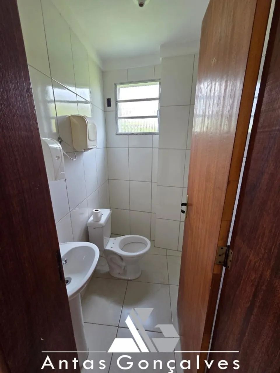 ALUGO sala Comercial com 140m2 próximo ao centro de Itaboraí /RJ - Foto 3