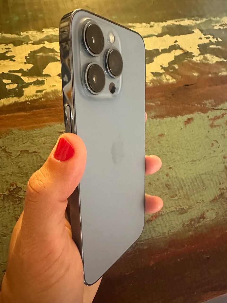 iPhone 13 Pro ? 256GB ? Azul Sierra ? R$ 4.000,00 ? Estado