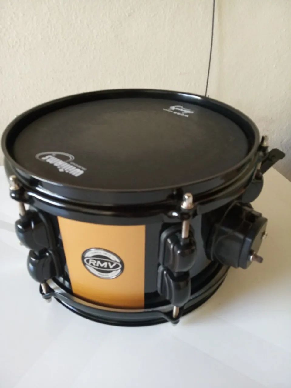 Caixa para Bateira RMV Infinity 10 polegadas Preto e Ouro
