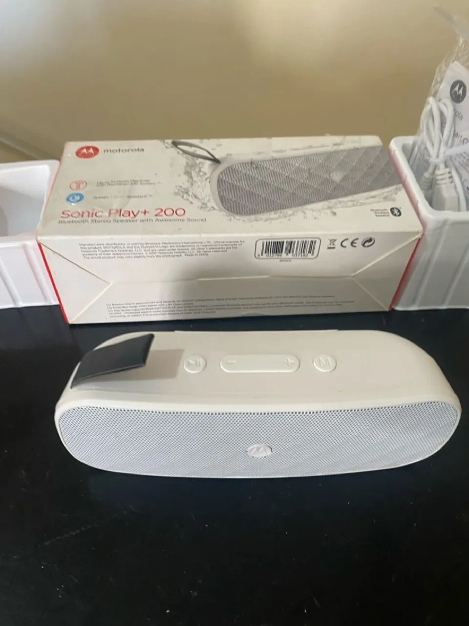 Caixa de Som Bluetooth Motorola Sonic Play + 200
