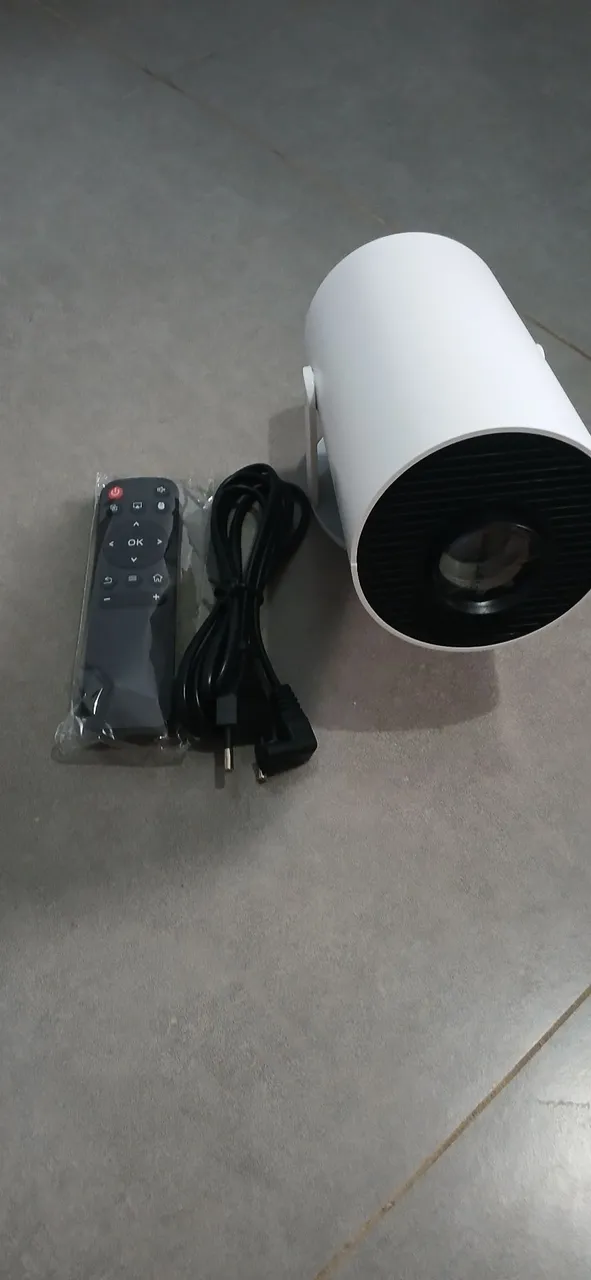 Projetor Hy300 Wifi ,Android 11 Portátil, controle remoto