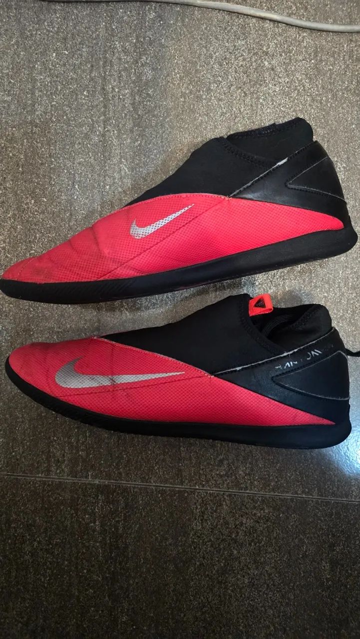 Nike Phantom Vision 2 Club Futsal Vermelho Preto - Chuteira