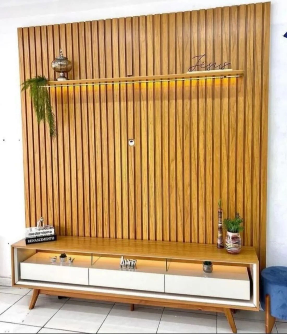 Painel ripado com led + Rack 100 % MDF 