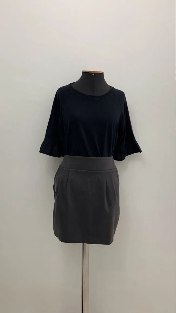 Saia curta | Tommy Hilfiger 36 (cod 687)