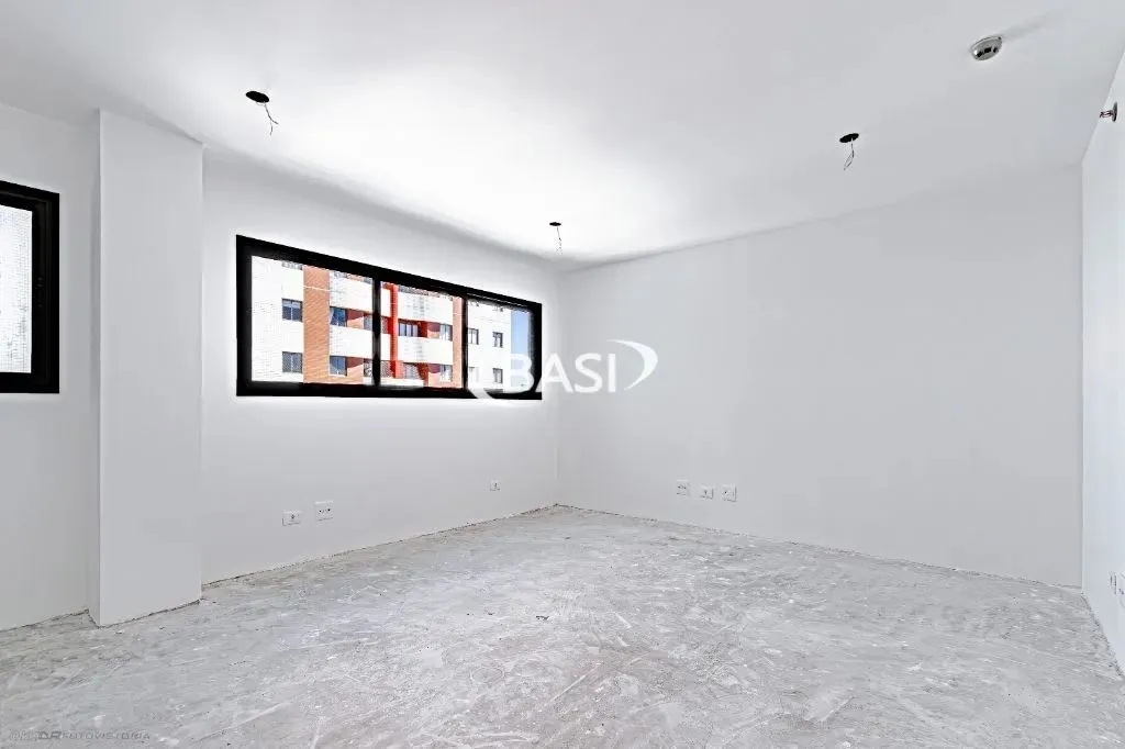 SALA COMERCIAL Á VENDA NO BAIRRO BOA VISTA - DIVISA COM CABRAL