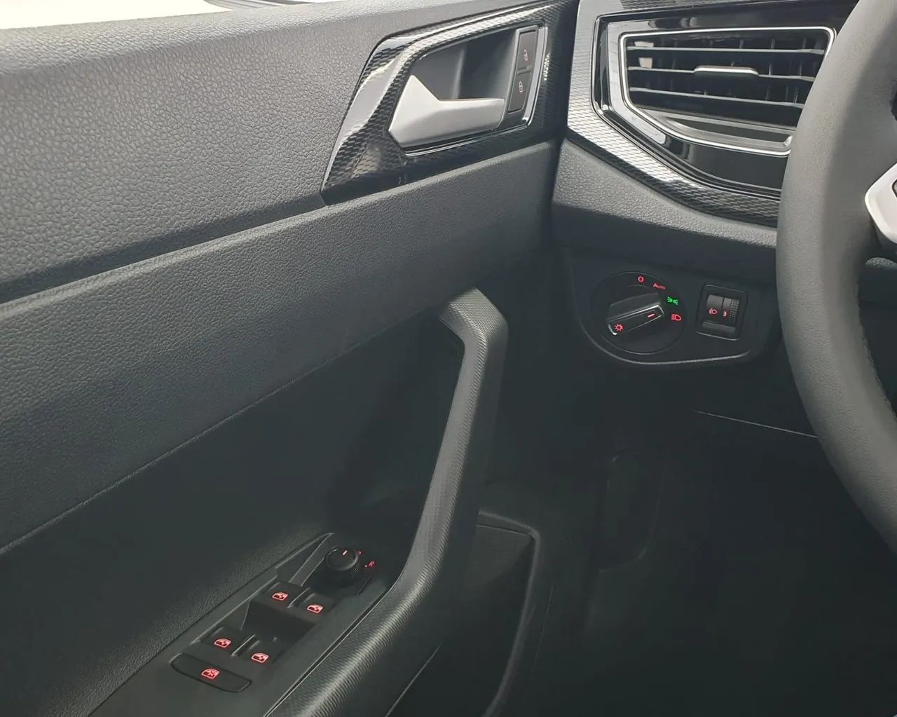 NIVUS SENSE 1.0 TURBO  PRETA 2025/2026 - Foto 12