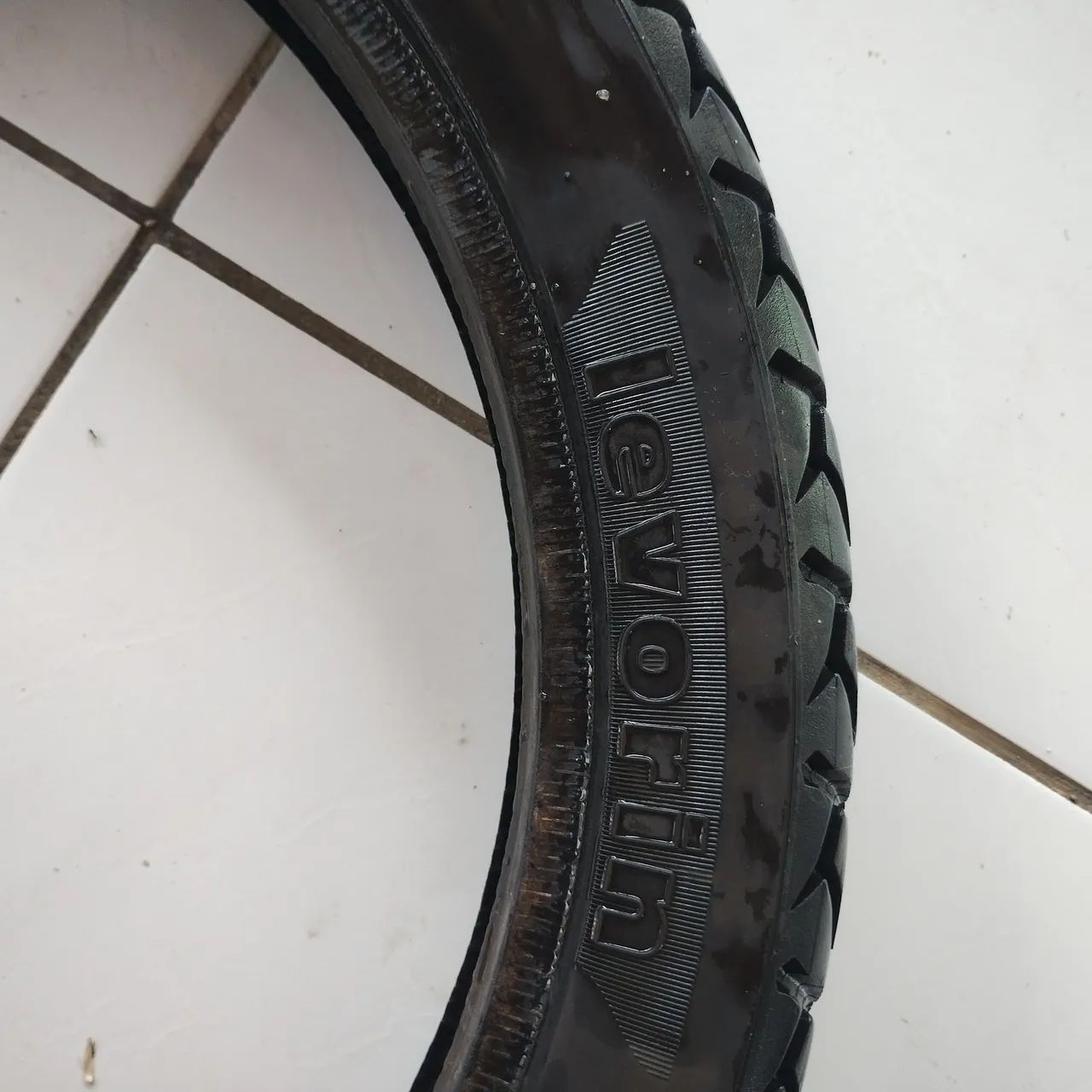 Pneu Levorin 90/90 r 18