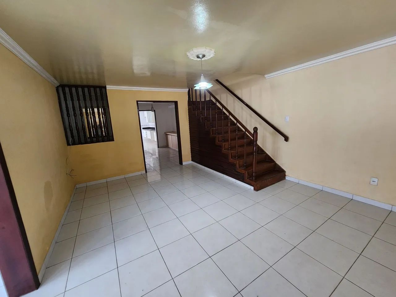 Casa para Alugar - Ampla e Espaçosa! - Foto 5