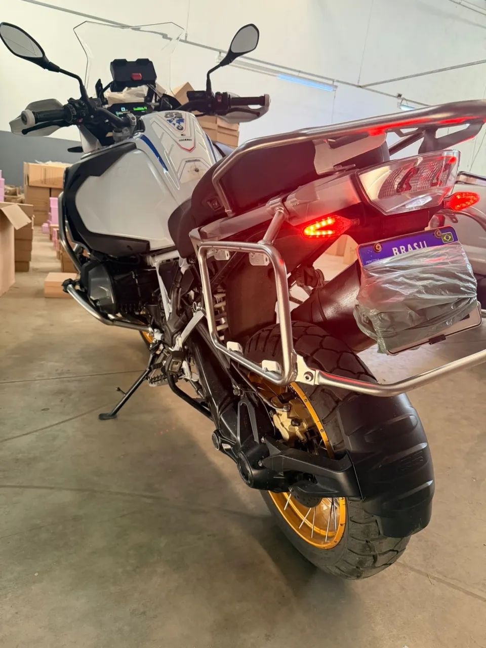 BMW R 1250 GS Adventure premium rallye 2021 com baús e acessórios  - Foto 11