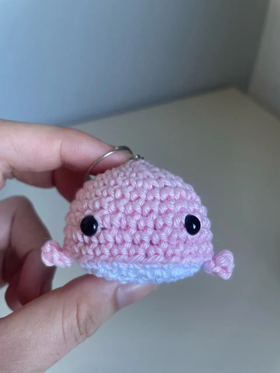 Chaveiro amigurumi baleia - Foto 3