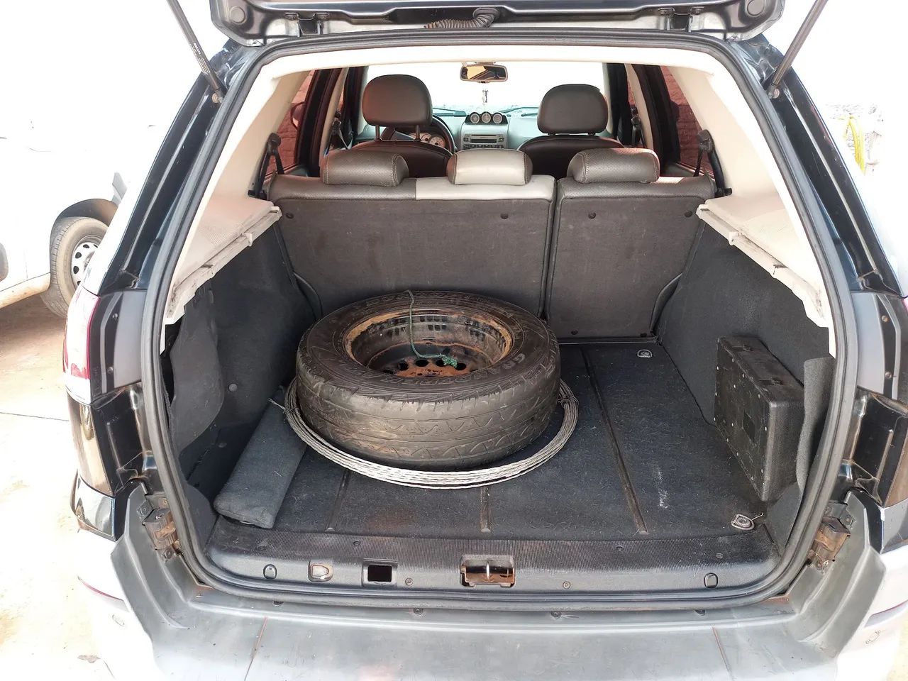 Fiat Palio Week.adv.lock.dualogic 1.8 Flex 2012 - Foto 3