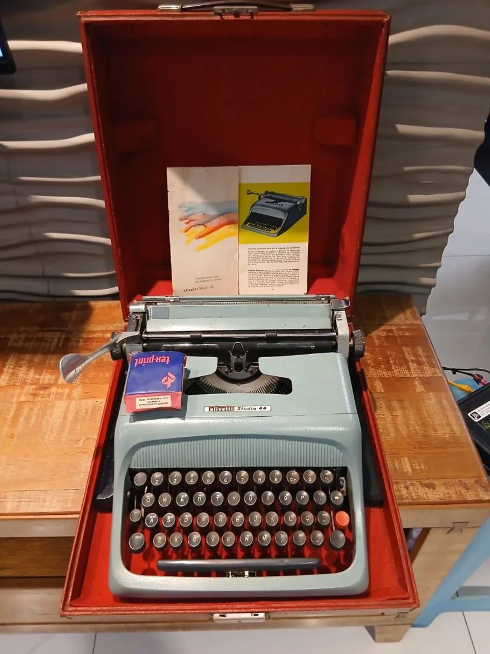 Máquina de escrever Olivetti Studio 44 - Foto 3