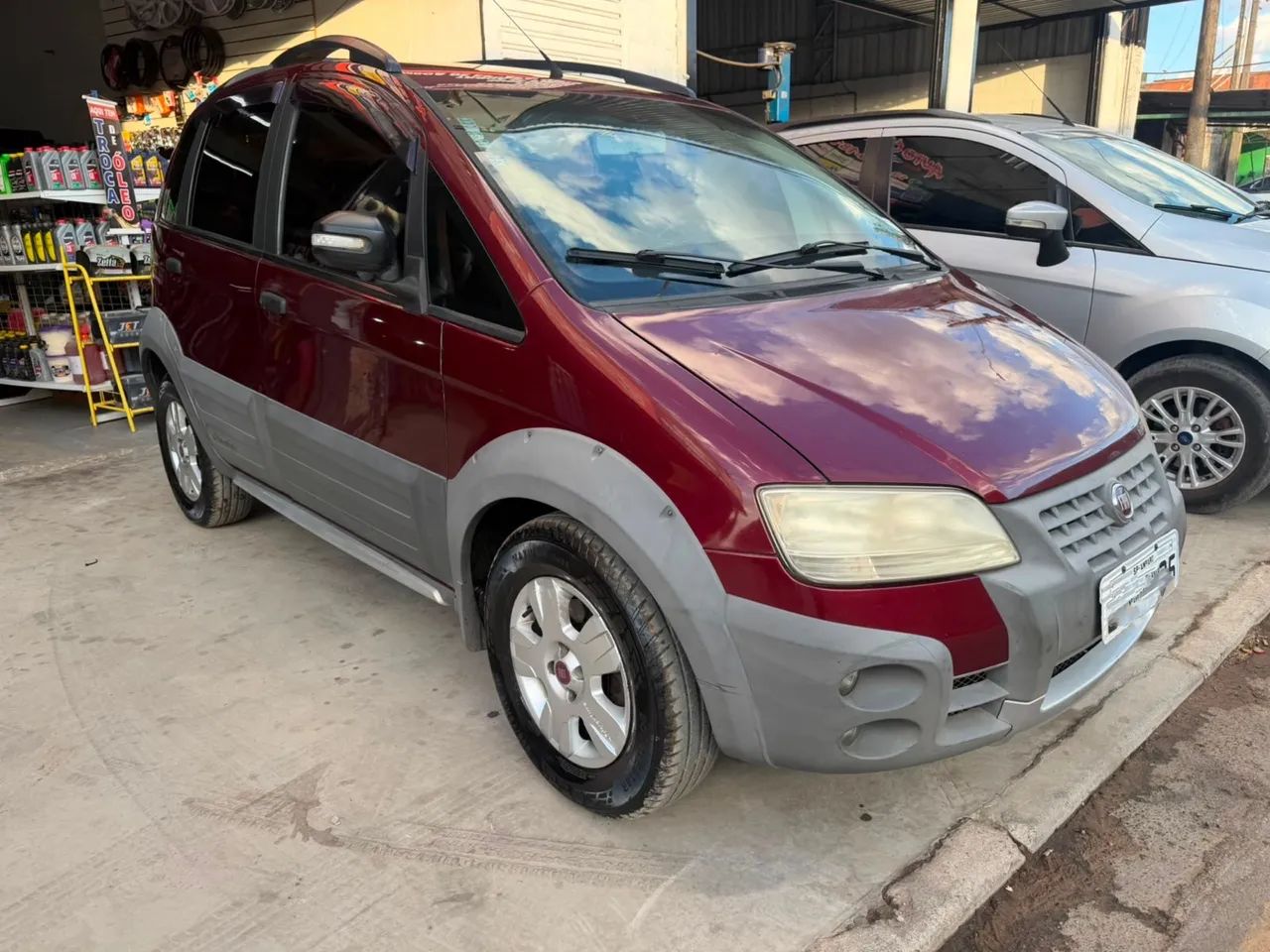 Fiat Idea Adv./ Adv.lock.dualogic 1.8 Flex 5P 2010 - Foto 4