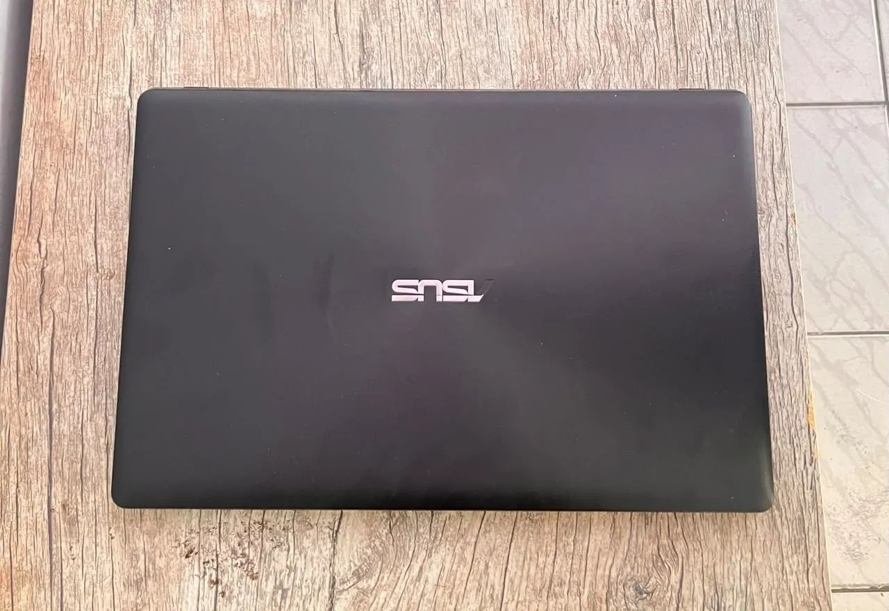 VENDO NOTEBOOK ASUS - Foto 5