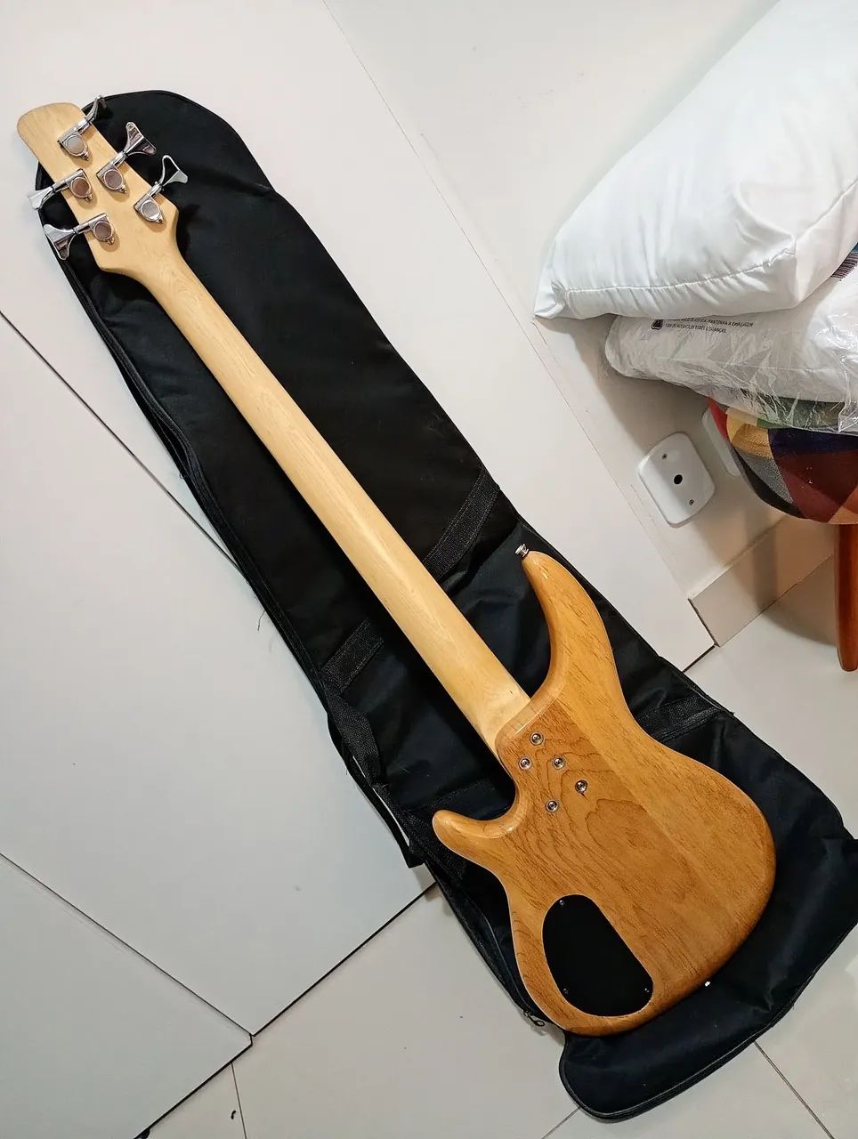 Baixo 5 cordas passivo Memphis by Tagima TB 540 ano 2008 - Foto 4