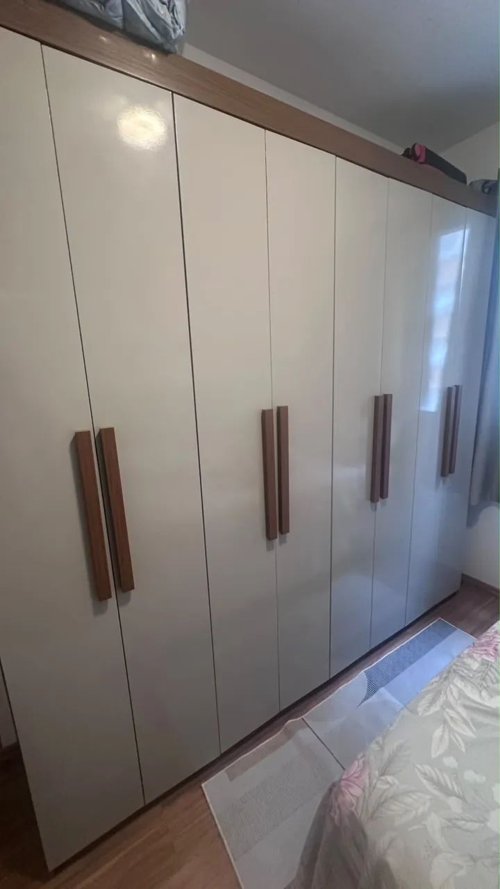 Guarda roupa 6 portas 