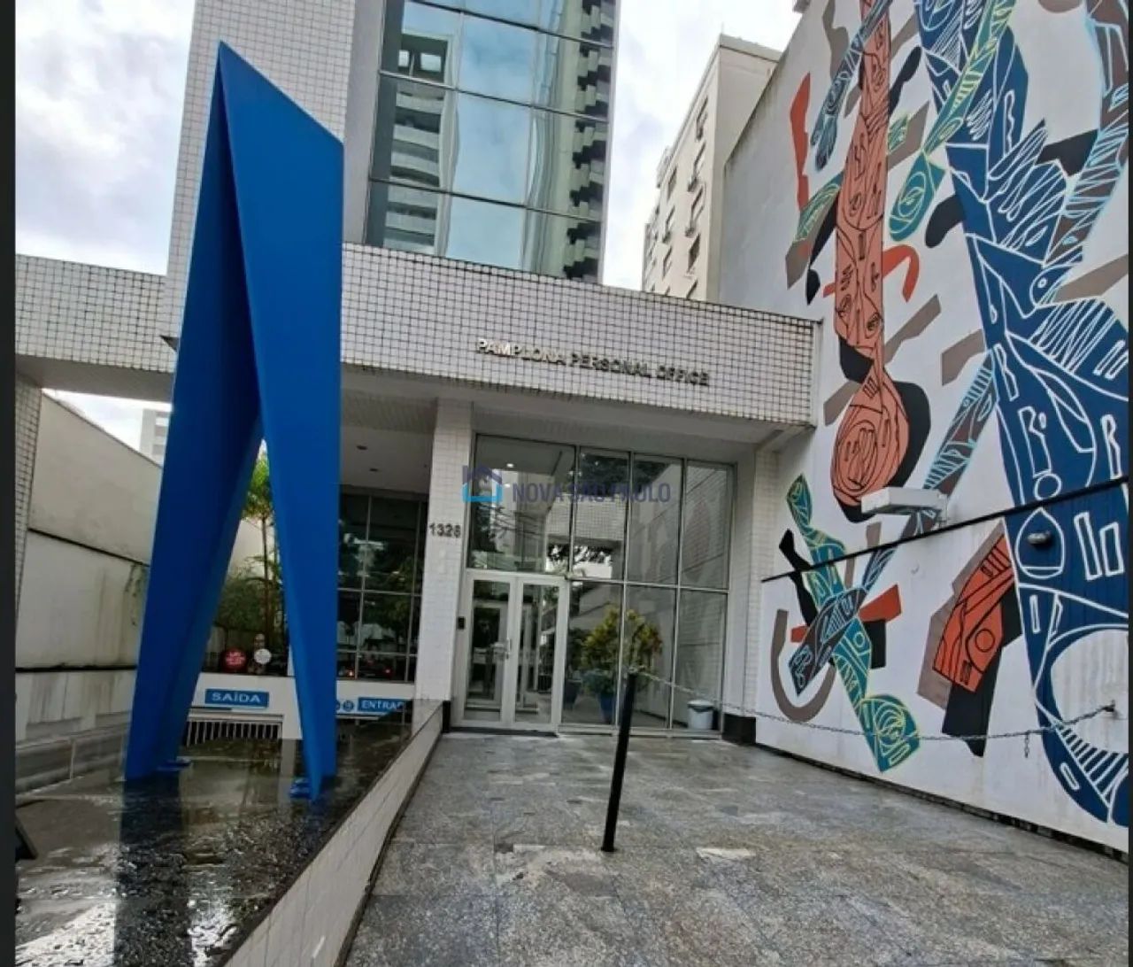 Sala Comercial à Venda, Rua Pamplona, próximo ao metrô - 50m2