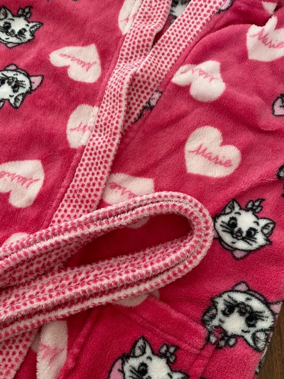 Roupão de Plush da Gatinha Marrie - Foto 2