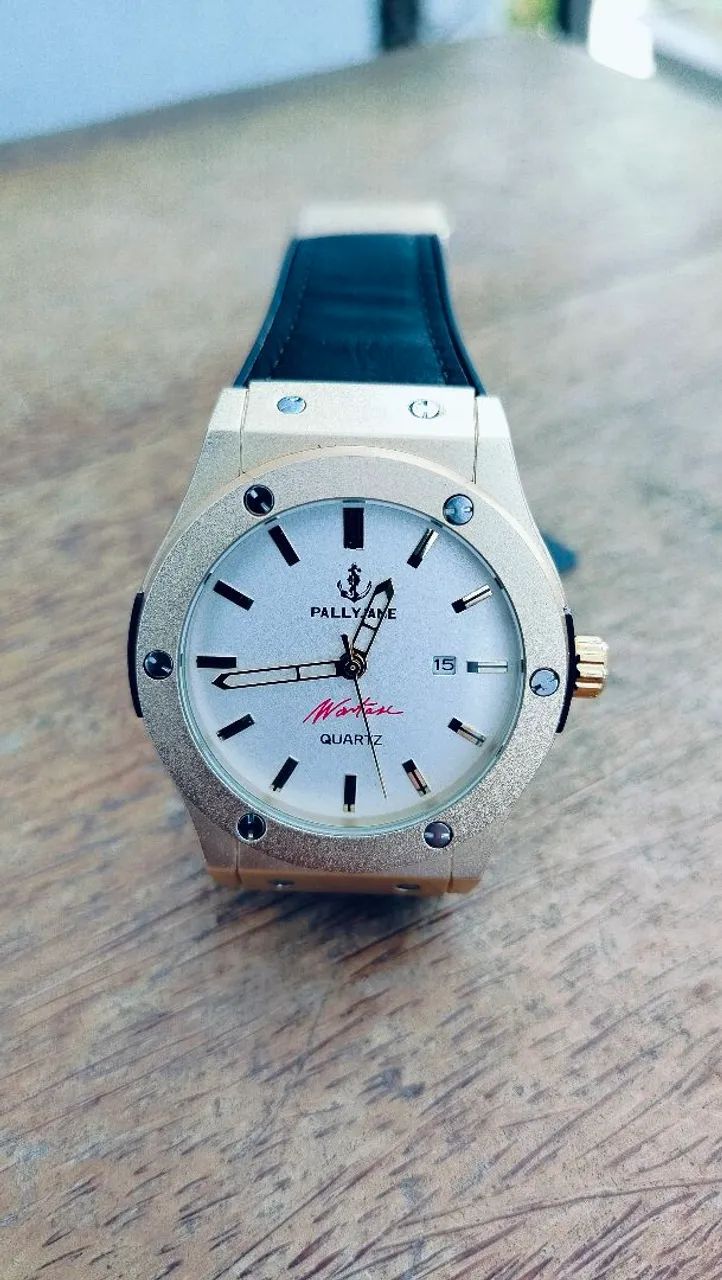 Relógio Original Pallyjane Hexagonal com pulseira de couro e caixa em aço  - Foto 3