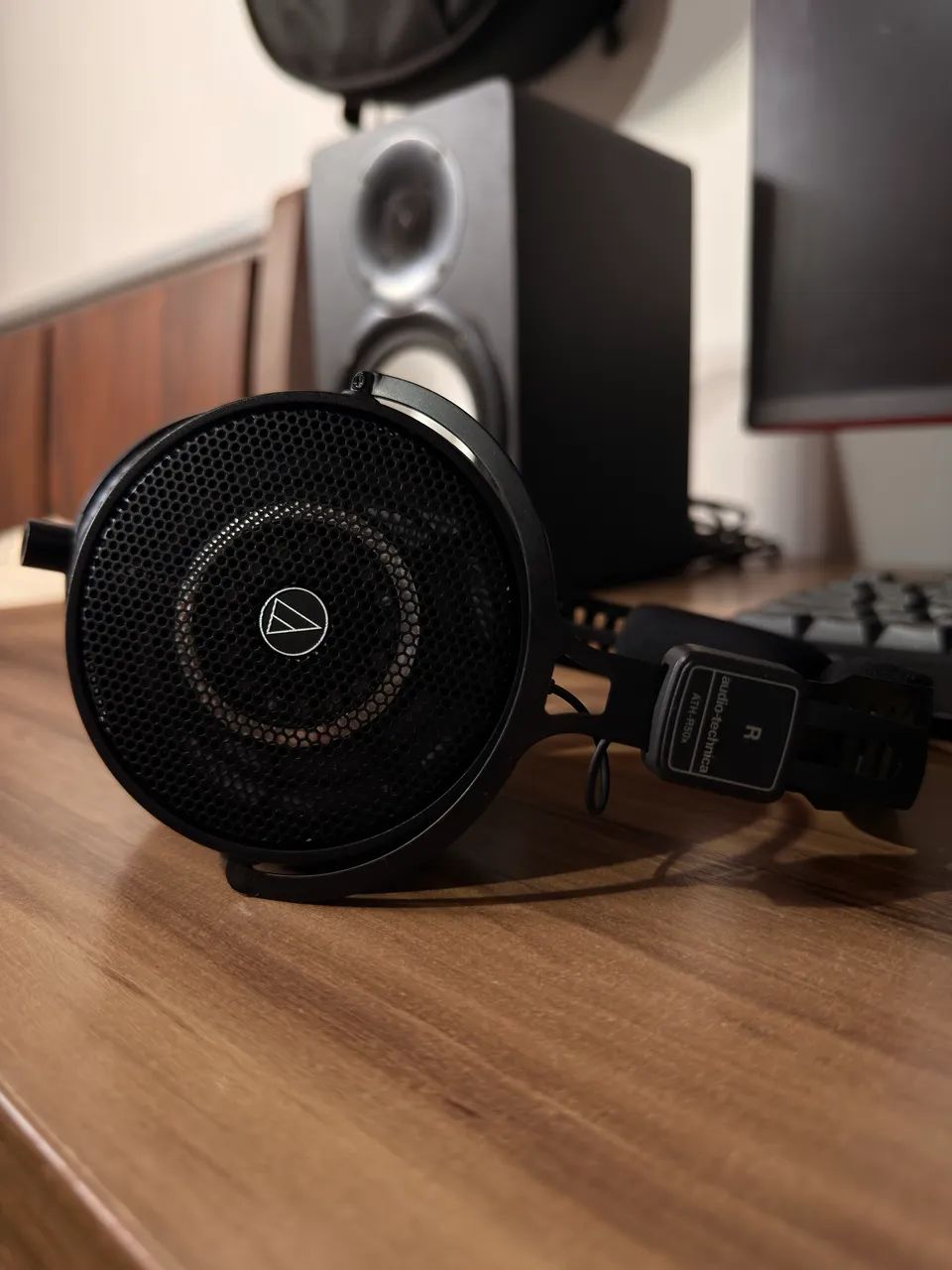 Audio-Technica ATH-R50x Fone de Ouvido de Referência aberto (open