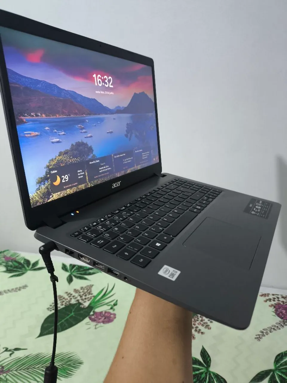 MacBook Pro 2019 i9, 32Gb ra, 16 polegadas / Garantia / Loja