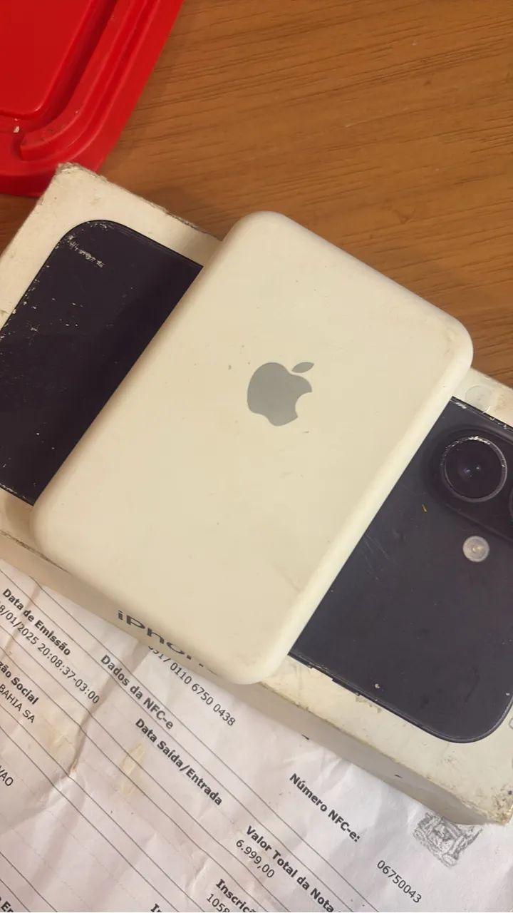 iPhone 16 128gb preto, nota fiscal mais carregador portátil original  - Foto 3