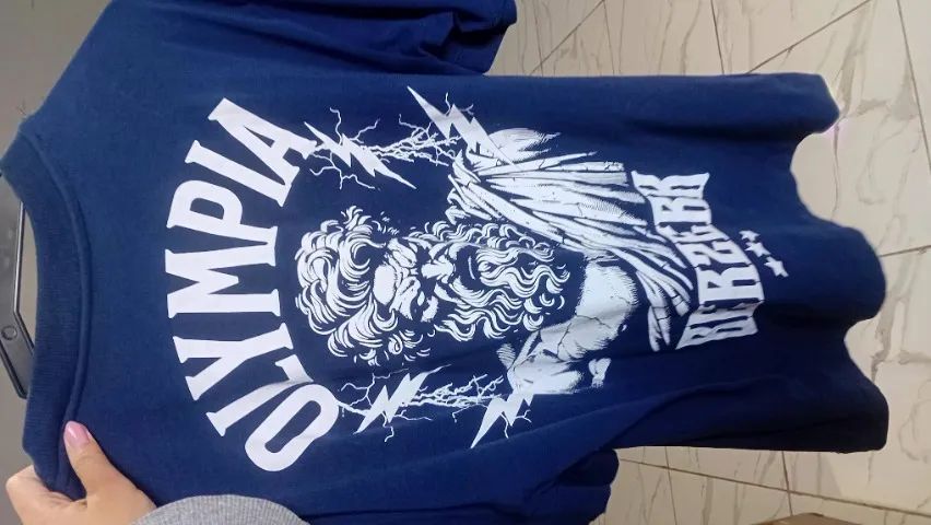 3 camisas da berzerk - Foto 2