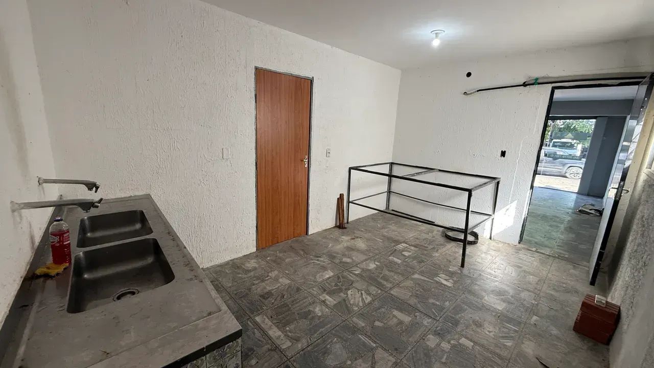 Alugo Ponto Comercial + Sala com Banheiro - Av. 06 - Foto 8