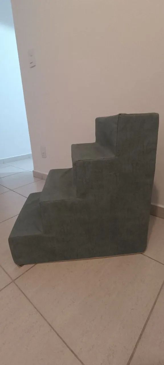 Escada pet de espuma e tecido impermeável  - Foto 3