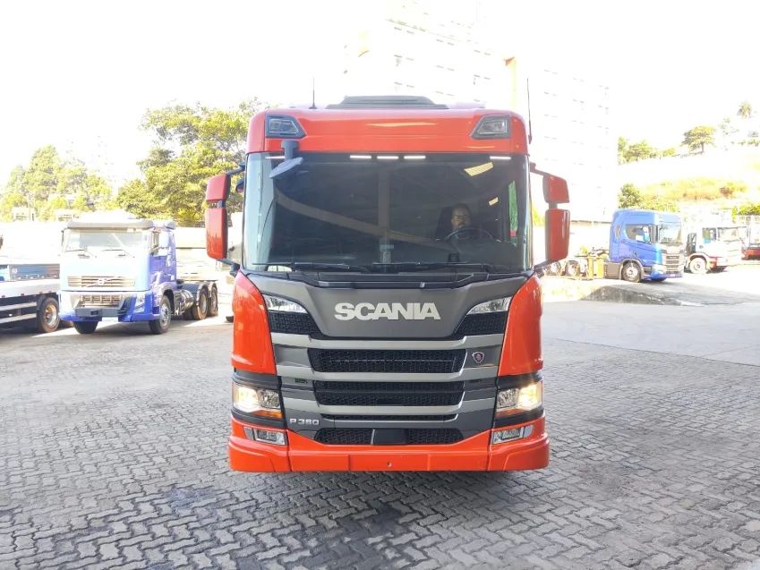 Scania P 360 8X2 - Foto 2