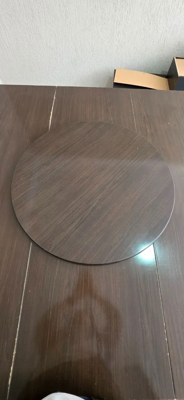 Mesa de jantar quadrada + 6 cadeiras - Foto 4