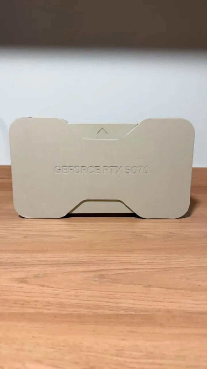 RTX 5070 Founders Edition - Performance de Nova Geração  - Foto 3