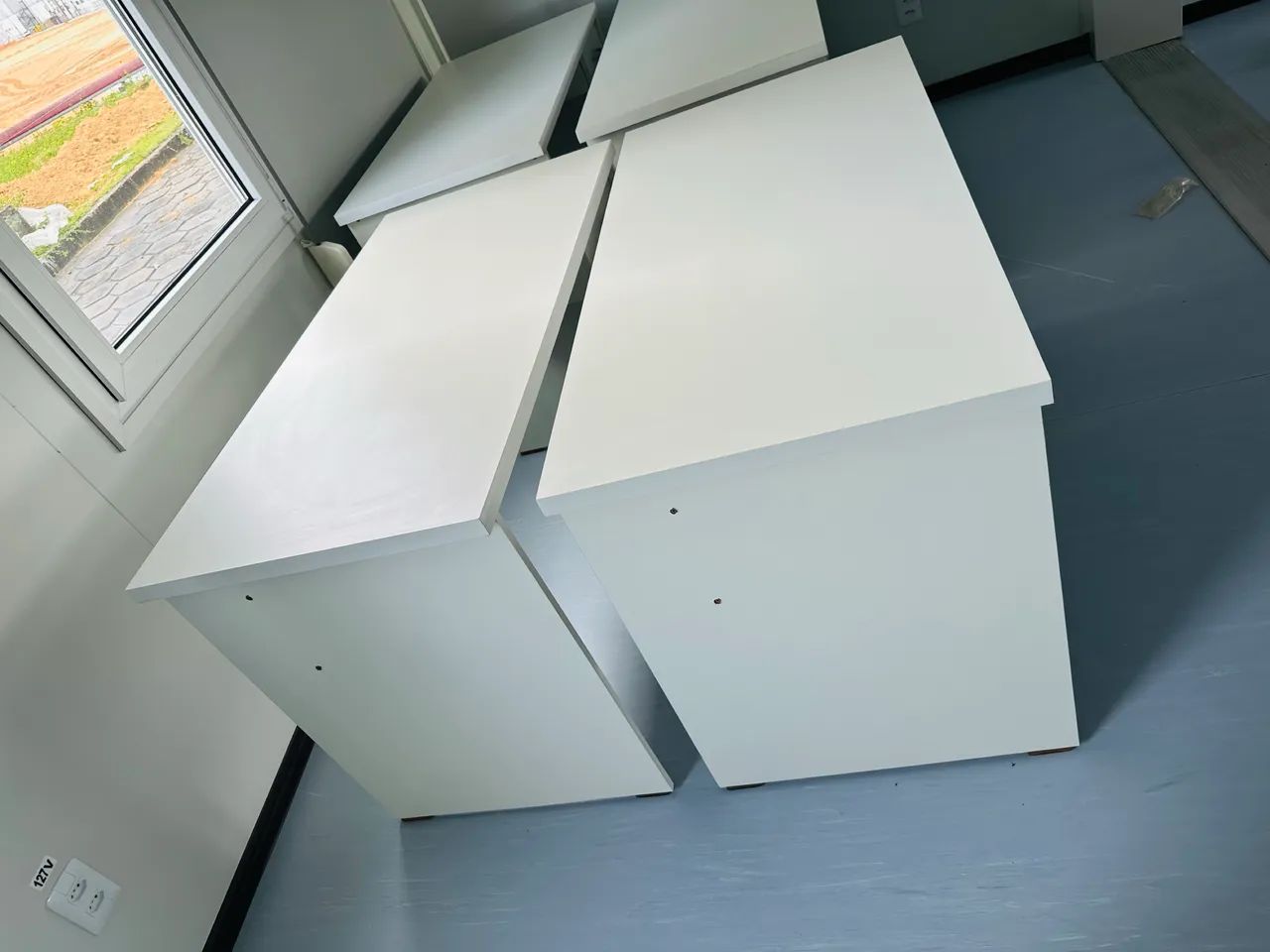 Mesa de Escritório em MDF com tampo grosso e 1 Gaveta - Nova - Foto 2