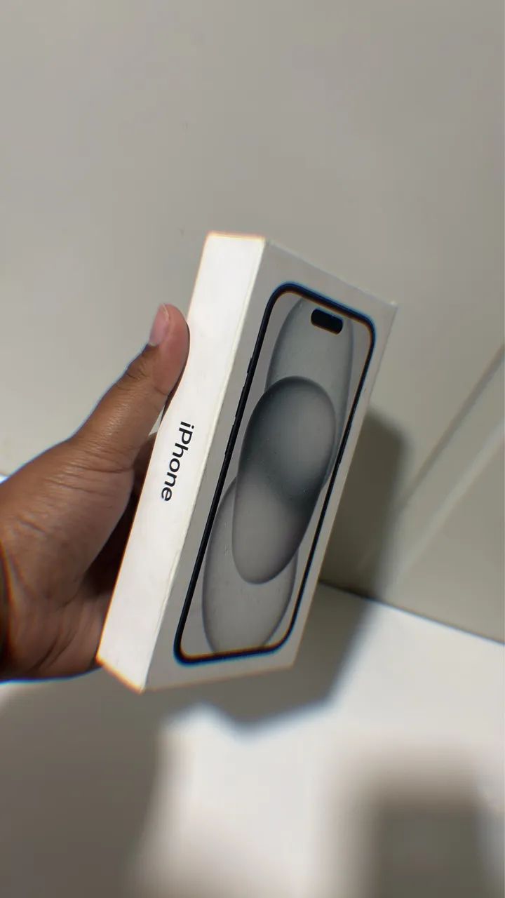 iPhone 15 