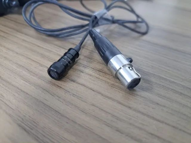 Sistema de microfone sem fio Kadosh K581C e microfone de Lapela - Foto 3