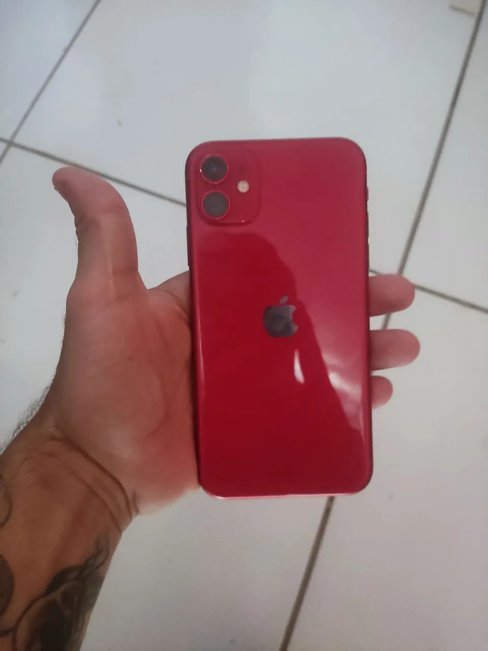 iPhone 11 vermelho